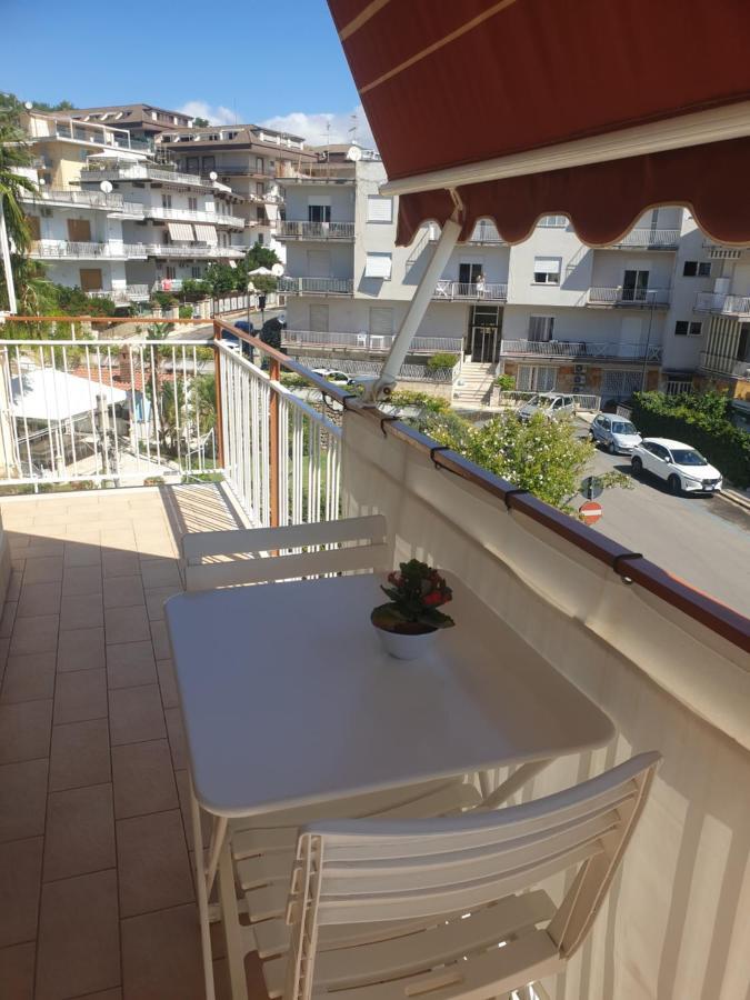 Sogno Blu Suite جنوى الغرفة الصورة